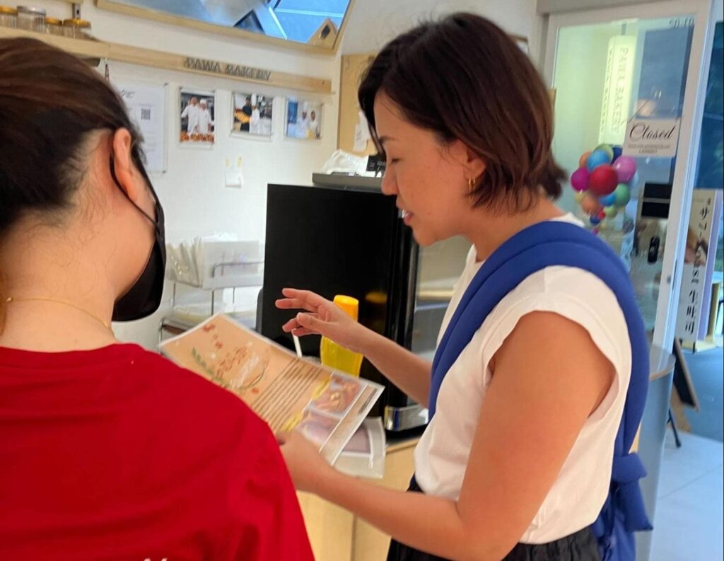 店舗でのヒアリングの様子