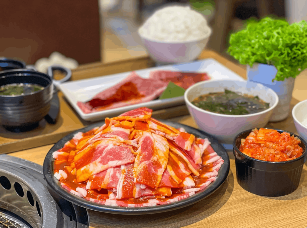 Yakiniku Likeの1kgキャンペーンの様子